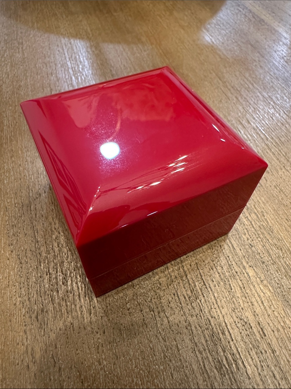 Glossy Red James Allen Lacquered Earring Box
